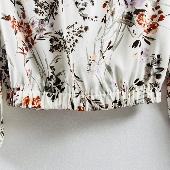 Drew Ivory Floral Print Cropped Button Front Blouse Size Medium Cottagecore - Picture 5 of 9